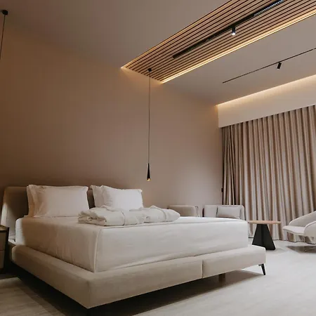 Golden Taulantia & 3* Durres