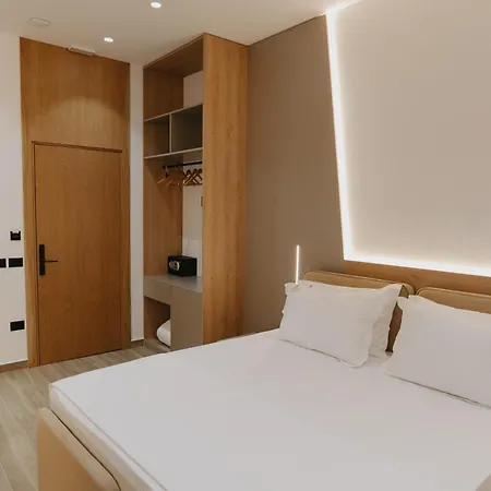 Golden Taulantia & 3* Durres